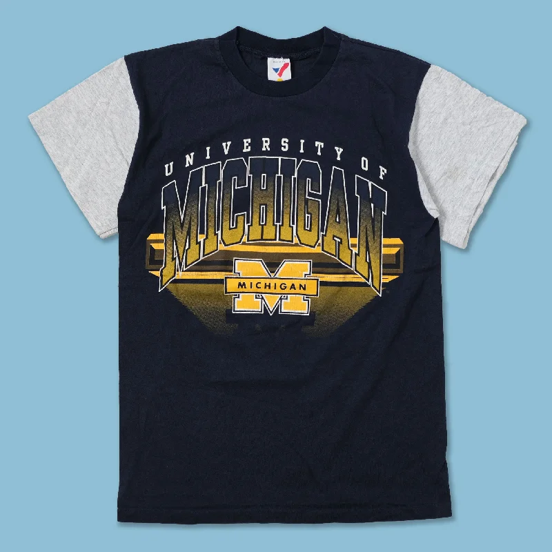 - Car dog seat beltVintage Michigan Wolverines T-Shirt Medium