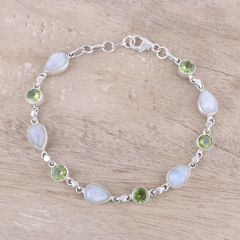 - Elderly dog joint care mattressMisty Forest Sterling Silver Rainbow Moonstone and Peridot Link Bracelet - Elderly dog joint care mattressMisty Forest Sterling Silver Rainbow Moonstone and Peridot Link Bracelet
