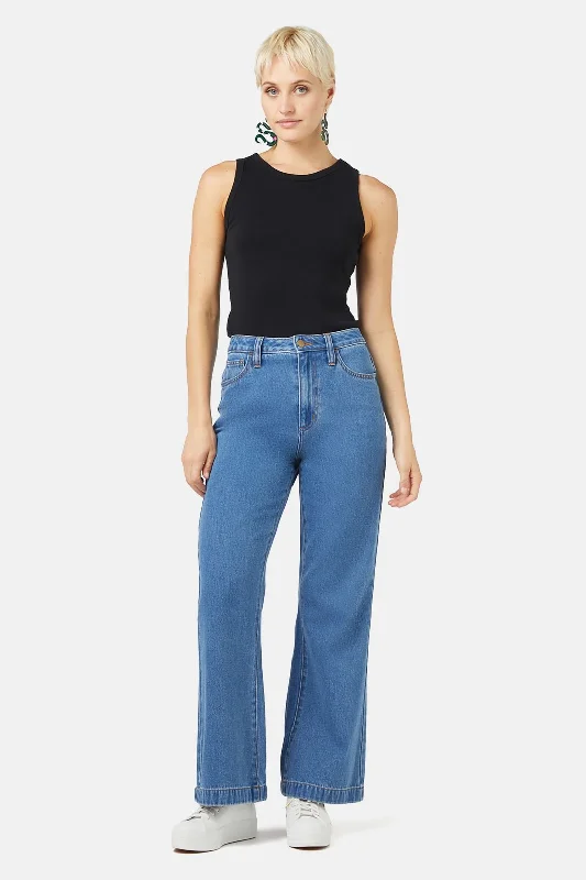 - Cat stress soothing sprayKick Flare Jean