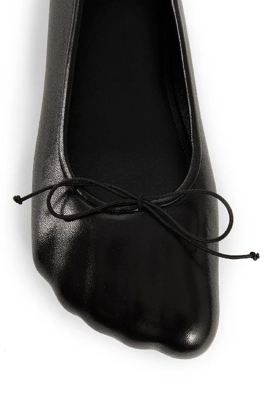 BALENCIAGA WOMAN BLACK FLATS